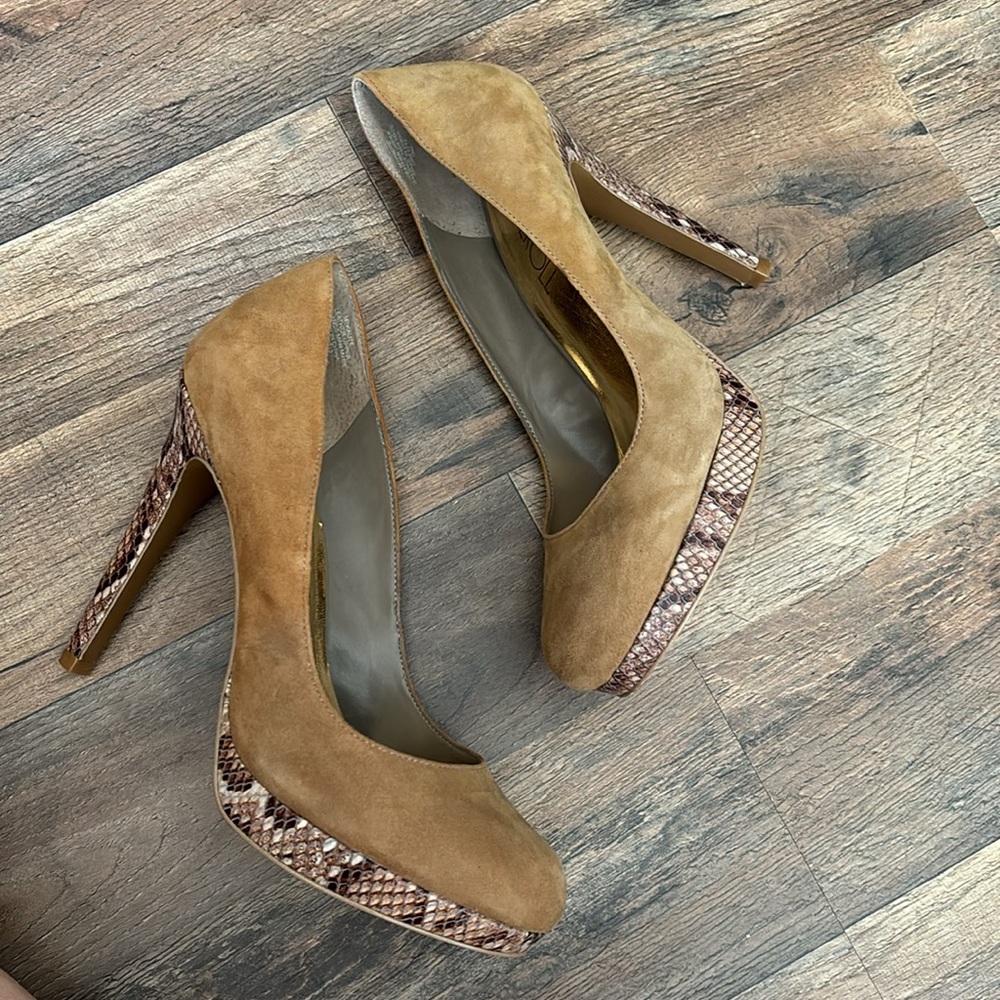 Via Neroli Brown Snakeskin Heels